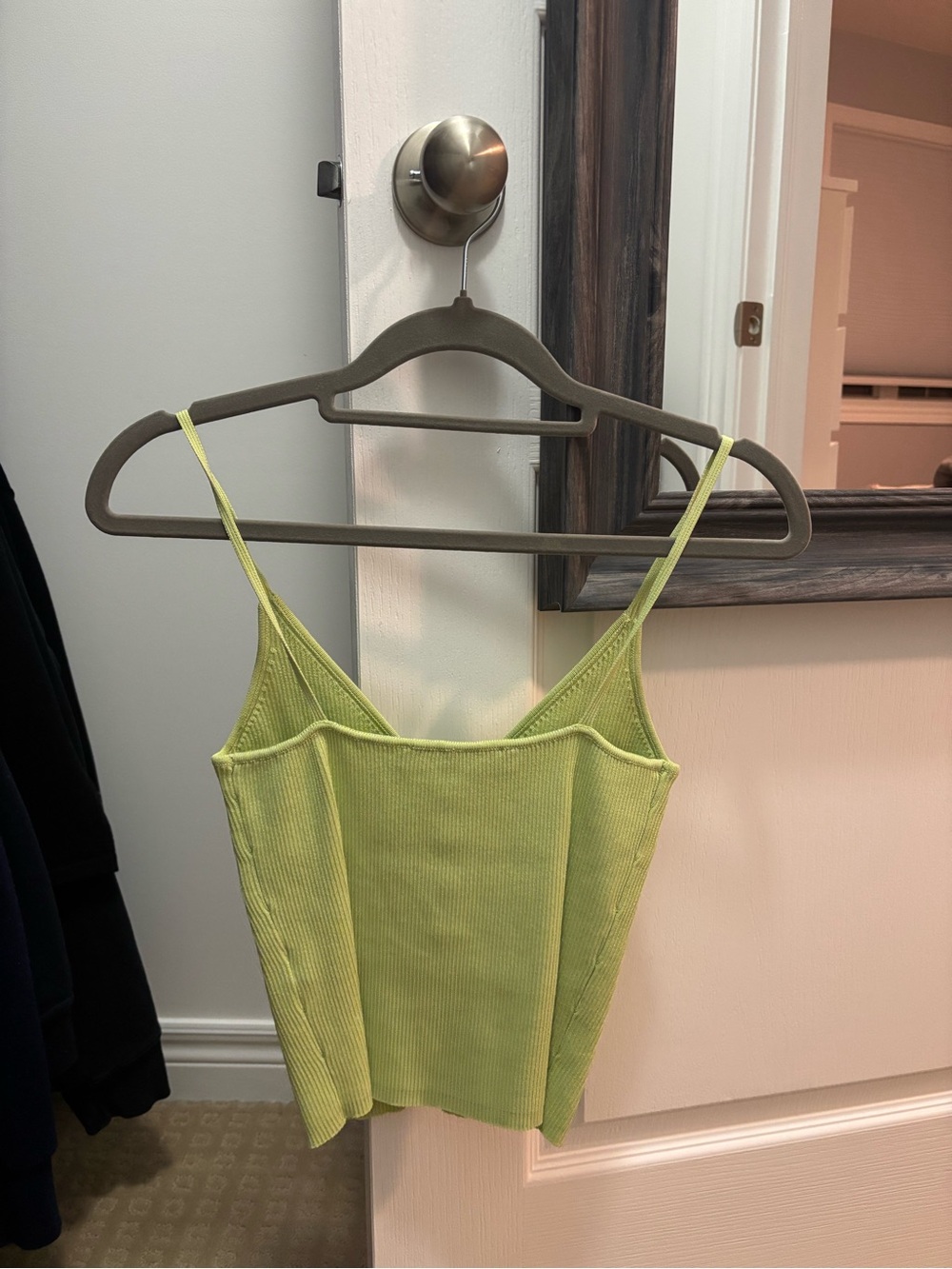 Zara Lime Ribbed Button-Front Crop Cami - Picture 2 of 2